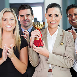 24 шт. эмалированная булавка с положительным вознаграждением и поощрением в виде слова «звезда»&nbsp;JEWB-CP0001-48A