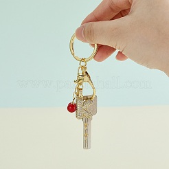 Porte-clés pendentif lettre en laiton micro pavé de zircons cubiques transparents&nbsp;KEYC-SW00015-K