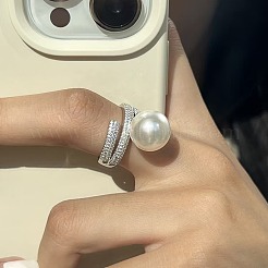 Регулируемые манжеты из латуни со стразами и искусственным жемчугом&nbsp;FS-WGC0969-02