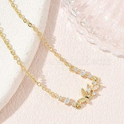 真鍮製パヴェクリアキュービックジルコニアリンクブレスレット  蝶  長持ちメッキ  ラックめっき  鉛フリー＆カドミウムフリー  18KGP本金メッキ  6.69インチ（17cm）&nbsp;KK-CBA6980-22G