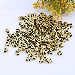 Perles en émail acrylique doré, perles plaquées, cube avec lettre noire a ~ z, or, 7x7x7mm, Trou: 3.8mm, 1520 pcs / 380 g