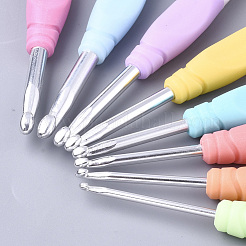 アルミかぎ針編みのフック  ppハンドル付き  ミックスカラー  135x15x12mm  ピン：2.5mm / 3mm / 3.5mm / 4mm / 4.5mm / 5mm / 5.5mm / 6mm  8個/セット&nbsp;TOOL-T006-07