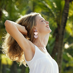 4 пара 4 стильных акриловых сережек-гвоздиков в форме сердца с булавками из нержавеющей стали 304 для женщин&nbsp;EJEW-AN0004-82