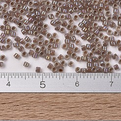 MIYUKIデリカビーズ  シリンダー  日本製シードビーズ  11/0  （db1749)ココア裏地オパールab  1.3x1.6mm  穴：0.8mm  約2000個/10g&nbsp;X-SEED-J020-DB1749