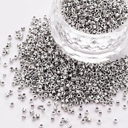Plattierte GlasZylinderförmigperlen, Perlen, Metallic-Farben, Rundloch, gainsboro, 1.5~2x1~2 mm, Bohrung: 0.8 mm, ca. 8000 Stk. / Beutel, etwa 1 Pfund / Beutel