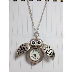 かわいいフクロウの合金クォーツ懐中時計のペンダントネックレス  アイアンチェーンとカニカン付き  銀色のメッキ  長さ31.9インチ  ウォッチヘッド：42.5x27x12.5mm