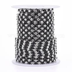 304ステンレススチールラインストーンストラスチェーン  スプールで  ラインストーンカップチェーン  ステンレス鋼色  ジェット  3x3x2.7mm  約32.8フィート（10m）/ロール。&nbsp;STAS-T055-15P-A