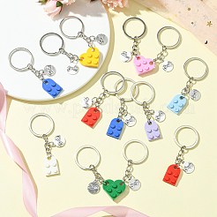 8 шт. 8-цветный пластиковый брелок в форме сердца ко Дню святого Валентина с плоской круглой подвеской из сплава&nbsp;KEYC-CJ0001-11