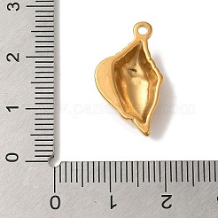 イオンプレーティング（IP）304ステンレスペンダント  コンクチャーム  ゴールドカラー  21.5x12.5x5mm  穴：1.6mm&nbsp;STAS-M017-05G
