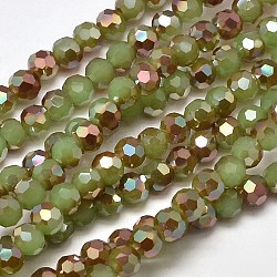Facetas mitad rainbow redondo plateado imitación de jade de vidrio electroplate hebras de abalorios, verde claro, 4mm, agujero: 1 mm, aproximamente 100 pcs / cadena, 14.9 pulgada