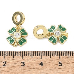 Подвеска-шарм в европейском стиле ко Дню Святого Патрика из латуни с прозрачными кубическими циркониями.&nbsp;KK-F933-01G