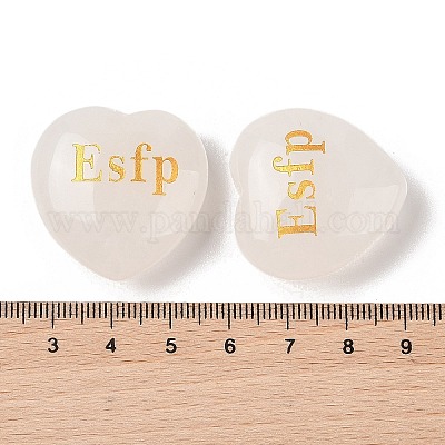 Натуральный кварцевый кристалл с гравировкой сердца X1-G-K353-05K-1