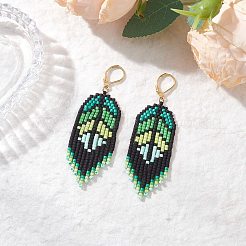 Серьги-подвески из стеклянных бусин ручной работы EJEW-MZ00561