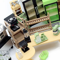 プラスチックソファとスツールのミニモデル  マイクロランドスケープドールハウスアクセサリー  小道具の装飾のふりをする  シエナ  120x48x46mm&nbsp;PW-WG76B30-01