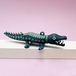 PVCプラスチックの大きなペンダント  ワニチャーム  グレー  91x35x20mm  穴：3.5mm&nbsp;KY-D018-04B