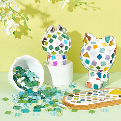 Кабошоны из стеклянной мозаики зеленой серии&nbsp;GLAA-WH0032-10A