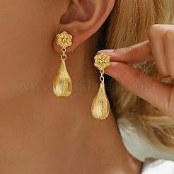 Elegante Messing-Tropfen mit Blumen-Ohrsteckern&nbsp;XB1287