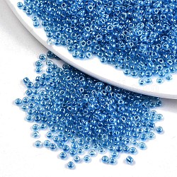 8/0 perles de rocaille en verre, lustre des couleurs intérieures transparentes, trou rond, ronde, Dodger bleu, 8/0, 3~4x2~3mm, Trou: 0.8mm, environ 15000 pcs / sachet 