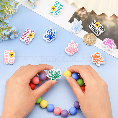 11 шт. 11 стиля силиконовые бусины в виде слов good vibes и бабочки SIL-CA0002-79-1