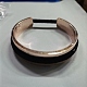 Unicraftalef Bracelet manchette rainuré en alliage 1 pc avec cordon élastique pour femme BJEW-UN0001-45B-1