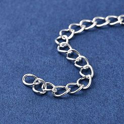 ラックメッキ真鍮カーブチェーンエクステンダー  中空のハートドロップが付いたエンドチェーン  925銀メッキ  62mm&nbsp;KK-Q807-10S