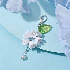 アクリルペンダントの装飾  ガラス模造パールビーズと合金カニカン付き  葉と花  ホワイト  70mm&nbsp;HJEW-JM01780-02