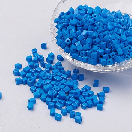 Perles de rocaille cubes en verre de couleur opaque SEED-R026-A17-1