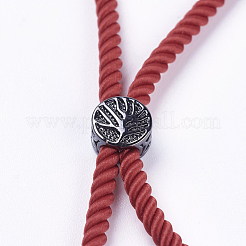 Création de bracelets à cordon torsadé en nylon&nbsp;MAK-F018-B-RS