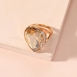 Кольца из золотистого сплава со стразами EW8675-5