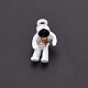 焼いた塗装合金ペンダント  宇宙飛行士は星の周りで足を曲げます  ホワイト  19x9x4mm  穴：1.8mm PALLOY-R136-06-2
