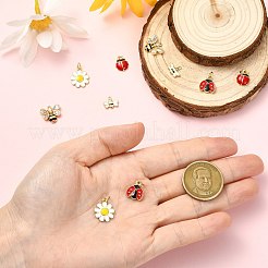 10個5スタイルの真鍮エナメルペンダント  ミックスカラー  9~15x9~14.5x2~3mm  穴：1~3.4mm  2個/スタイル&nbsp;KK-CJ0004-28