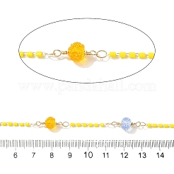 Латунные шестиугольные колонны со стеклянными бусинами и круглыми бусинами из смолы CHC-G026-01H