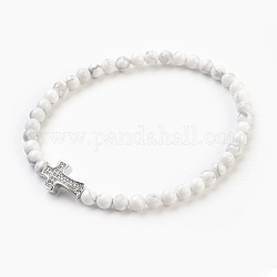 Perles de howlite naturelles étendent bracelets, croix en laiton avec micro-pavé de zircons cubiques, 2-1/8 pouce (5.5 cm)