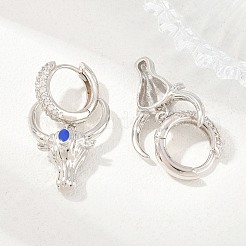 真鍮マイクロパヴェキュービックジルコニアダングルフープピアス  牛  エナメル  鉛フリー＆カドミウムフリー  長持ちメッキ  ラックめっき  プラチナ  30x17mm&nbsp;EJEW-G471-46P