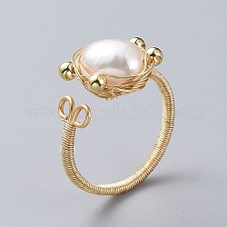 Adjustable Natural Pearl Finger Rings, with Copper Wire, Brass Beads and Cardboard Packing Box, Golden, Size 8, 18mm
