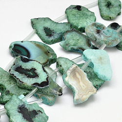 Pépites d'agate naturelles teints perles brins, vert de mer clair, 19~30x30~56x5~9mm, Trou: 2mm, Environ 13~15 pcs/chapelet, 15.3 pouce