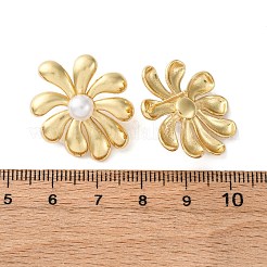 Серьги-гвоздики из искусственного жемчуга с цветком из латуни и АБС-пластика EJEW-U062-05G