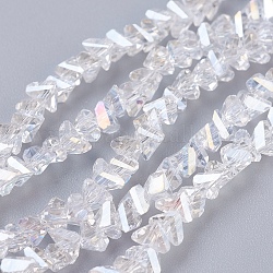 Chapelets de perles en verre électroplaqué, de couleur plaquée ab , facette, triangle, clair ab, 3x4x3mm, Trou: 1mm, Environ 149 pcs/chapelet, 13.3 pouce (34 cm)