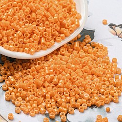 Perles de rocaille en verre, cylindre, orange foncé, 2.5x2mm, Trou: 1.4mm, environ 45359 pcs / livre