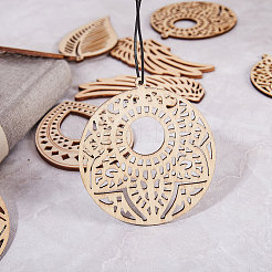 Gros pendentifs en bois non teint&nbsp;WOOD-SC0001-07