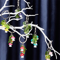 Брелок с подвеской в виде гриба и пластикового листа из смолы KEYC-AB00040