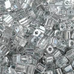 ガラスシードビーズ  透明な光沢のあるガラス  角穴  正方形  ライトグレー  4x4x4mm  穴：1.2mm  5000個/ポンド&nbsp;SEED-H002-F-1135