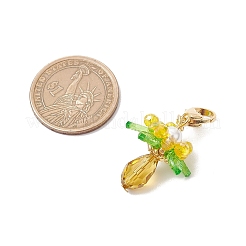 ガラス、アクリル、貝殻パールの花のペンダント装飾  ステンレススチール製ロブスタークロウ留め金304個付き  きいろ  44~46mm&nbsp;HJEW-MZ00209-06