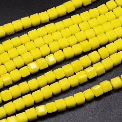 Cubo sfaccettato fili di perle di vetro, giallo, 2x2x2mm, Foro: 0.5 mm, circa 200pcs/filo, 15.7 pollice