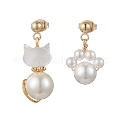 Серьги-гвоздики в форме кошки и с принтом лапы из натуральной белой ракушки из латуни&nbsp;EJEW-TA00644