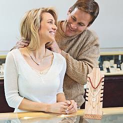 Деревянная доска для демонстрации ожерелья с наклоном назад&nbsp;NDIS-WH0016-04B-03