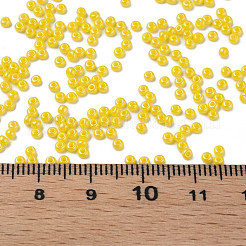 12/0 チェコ不透明ガラスシードビーズ  光沢のある  ラウンド  きいろ  2x1mm  穴：0.7mm  約500 G /袋&nbsp;SEED-N004-003C-21
