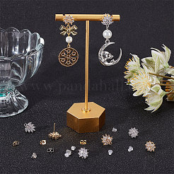 4 пара 4 стильных сережек-гвоздиков с прозрачным кубическим цирконием в форме цветка EJEW-BBC0001-13