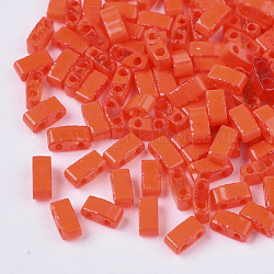 2-Loch-Glasperlen, opak sprühlackiert oder transparent sprühlackiert, Rechteck, orange rot, 4.5~5.5x2x2~2.5 mm, Bohrung: 0.5~0.8 mm