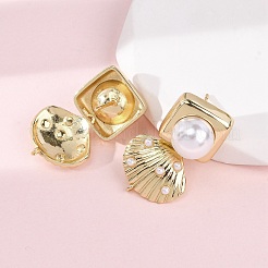 Латунные квадратные серьги-гвоздики в форме ракушки EJEW-H165-01B-G